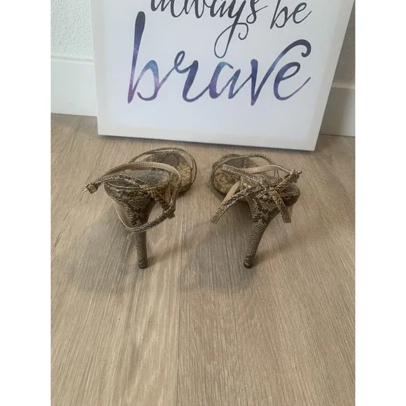 ( 17 ) Raye womens heels brownn color size 9 - Picture 3 of 6